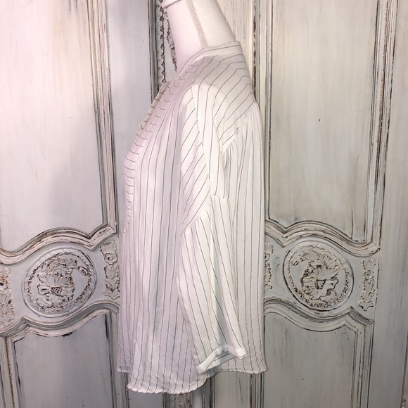 Mossimo Mid Sleeve Stripes Drop Shoulder Button Down Blouse Size Medium - Picture 6 of 7